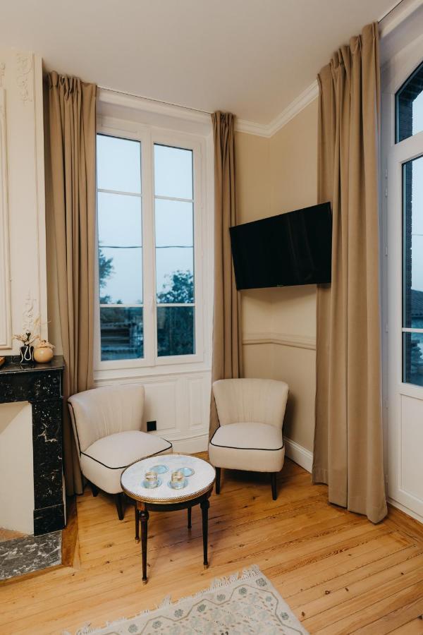 B&B Le Domaine Des Marcoujans Saint-Elix-le-Chateau Exterior foto
